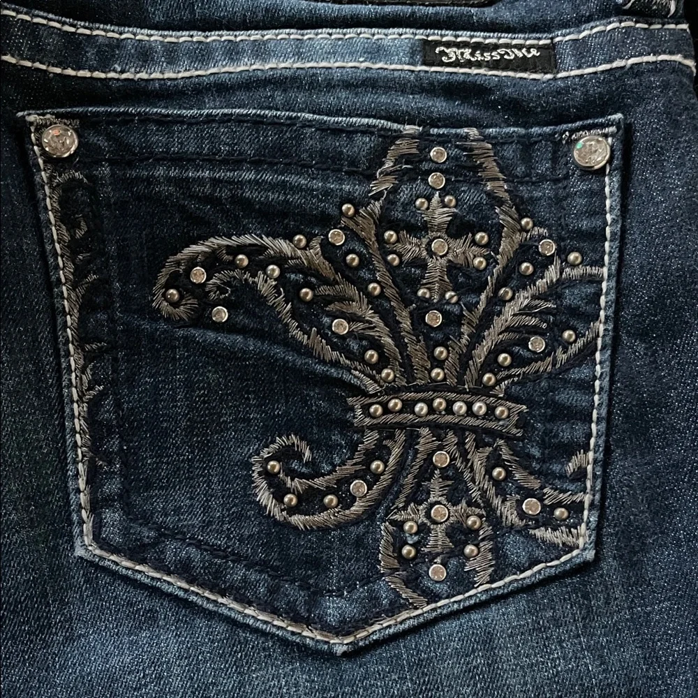 Miss Me jeans Size 31 Boot Cut - Picture 3 of 13